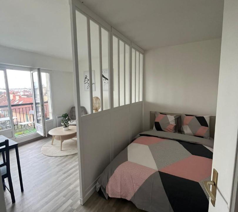 Photo of Bedroom in Villejuif