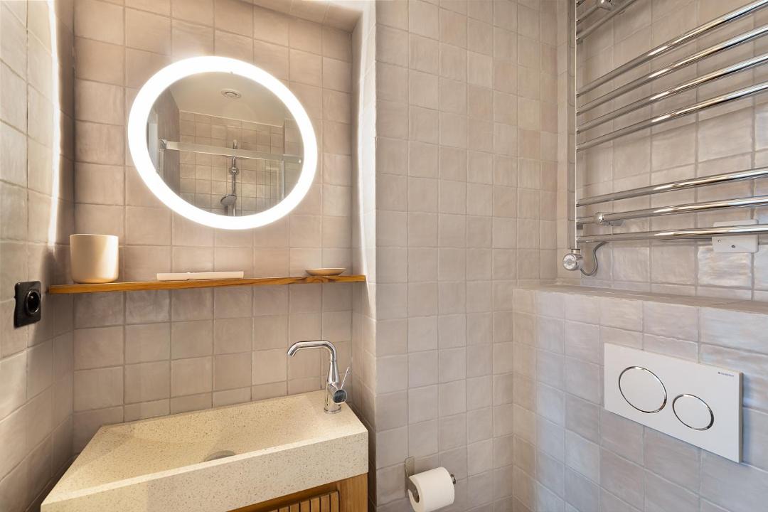 Photo of Bathroom in Pere Lachaise