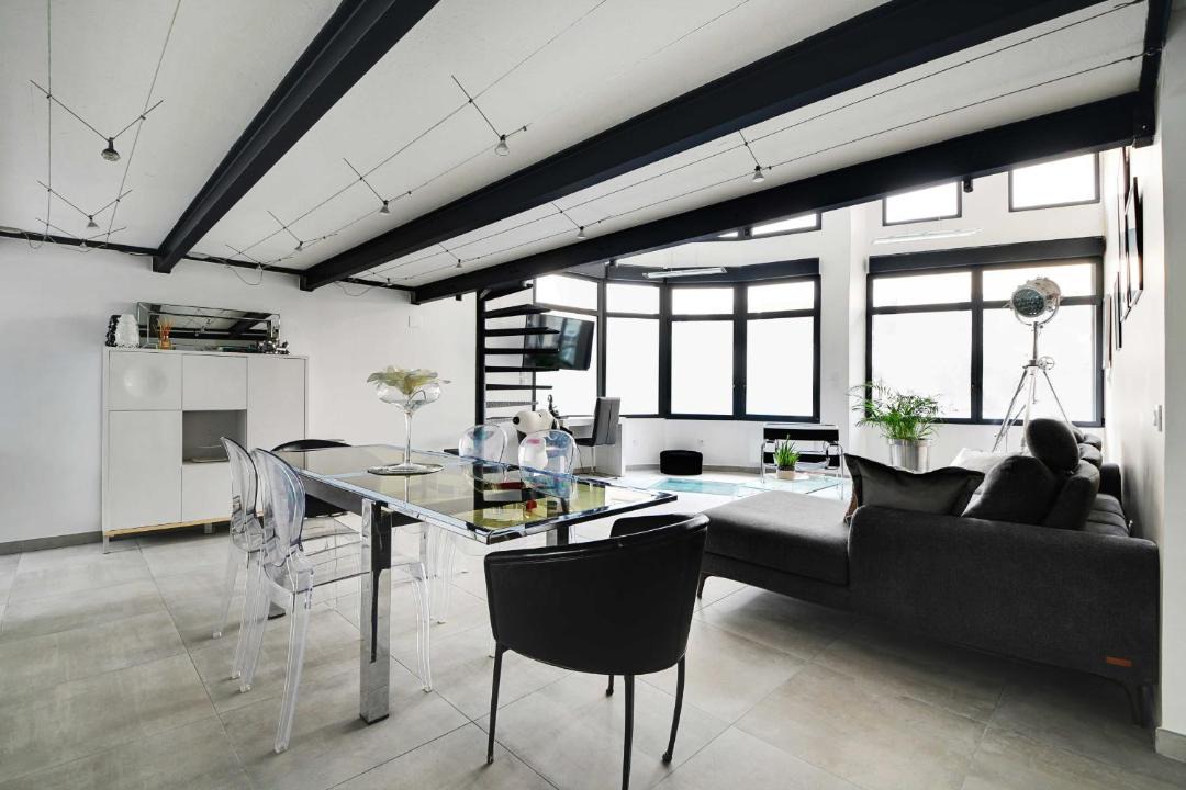 Photo of Livingroom in Pantin