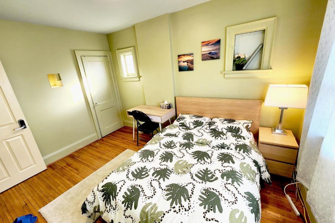 Photo of Bedroom in Oakwood Village