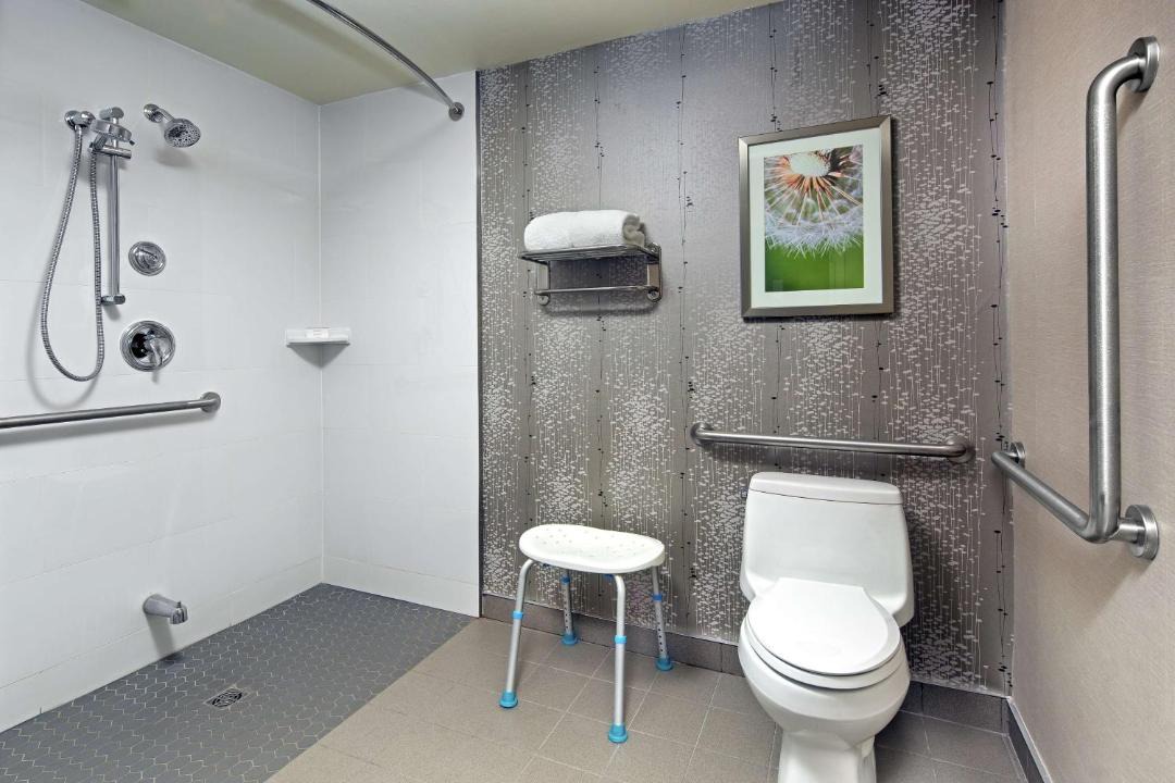 Photo of Bathroom in Clearview