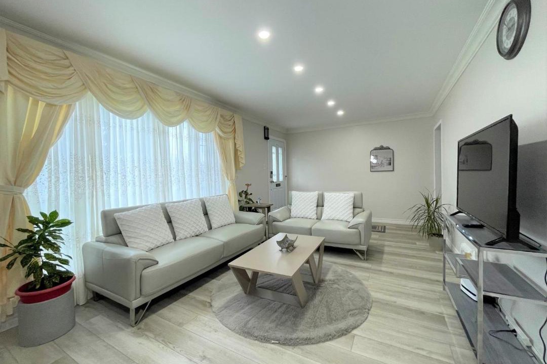 Photo of Livingroom in Scarborough