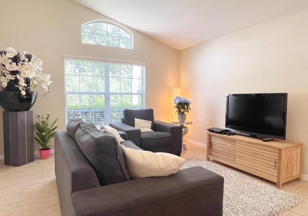 Photo of Livingroom in Watersong