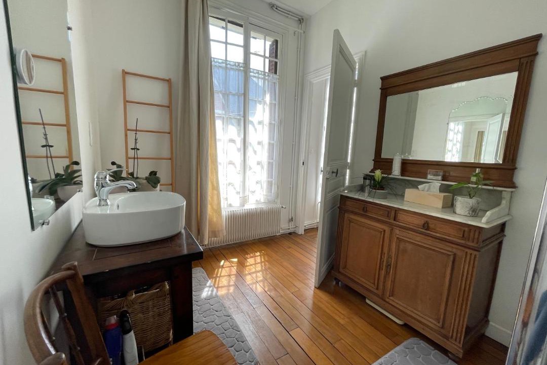 Photo of Bathroom in Vincennes