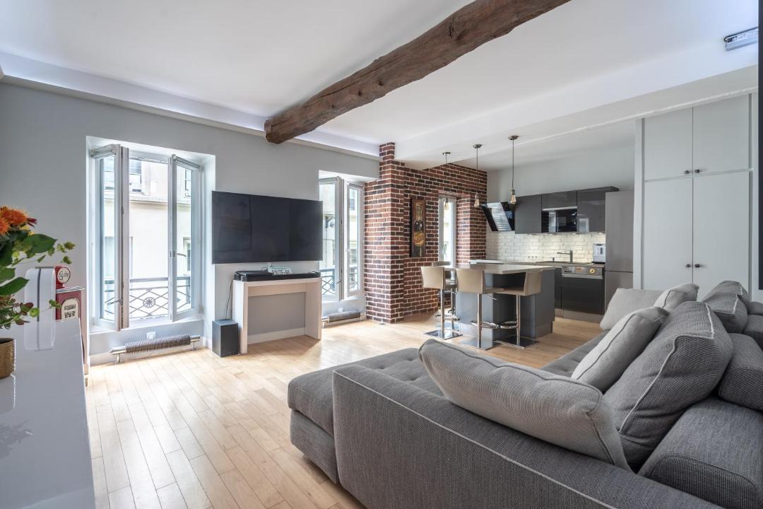 Photo of Livingroom in 9th Arrondissement