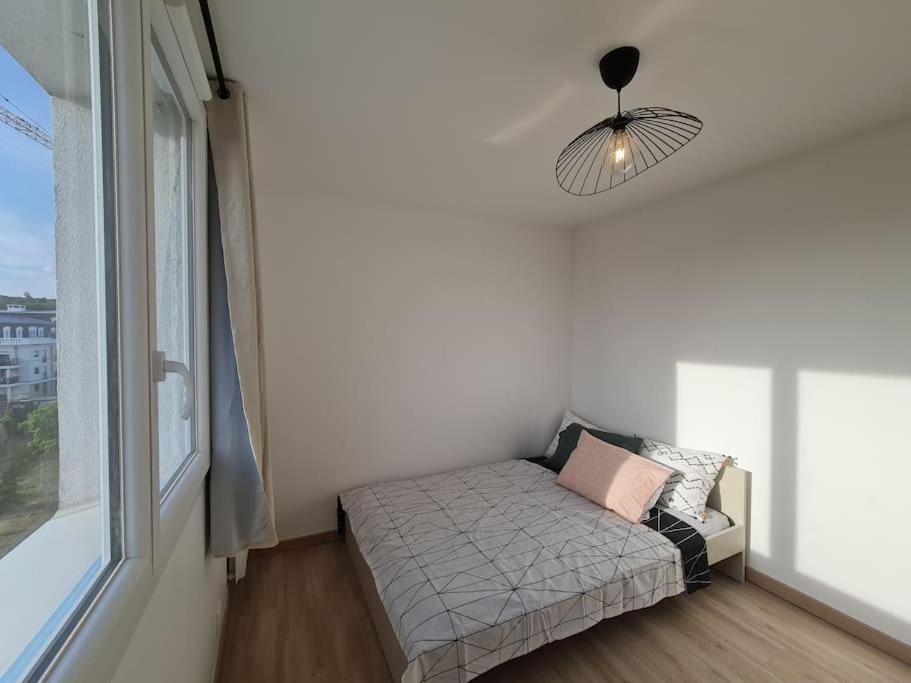 Photo of Bedroom in Neuilly-sur-Marne