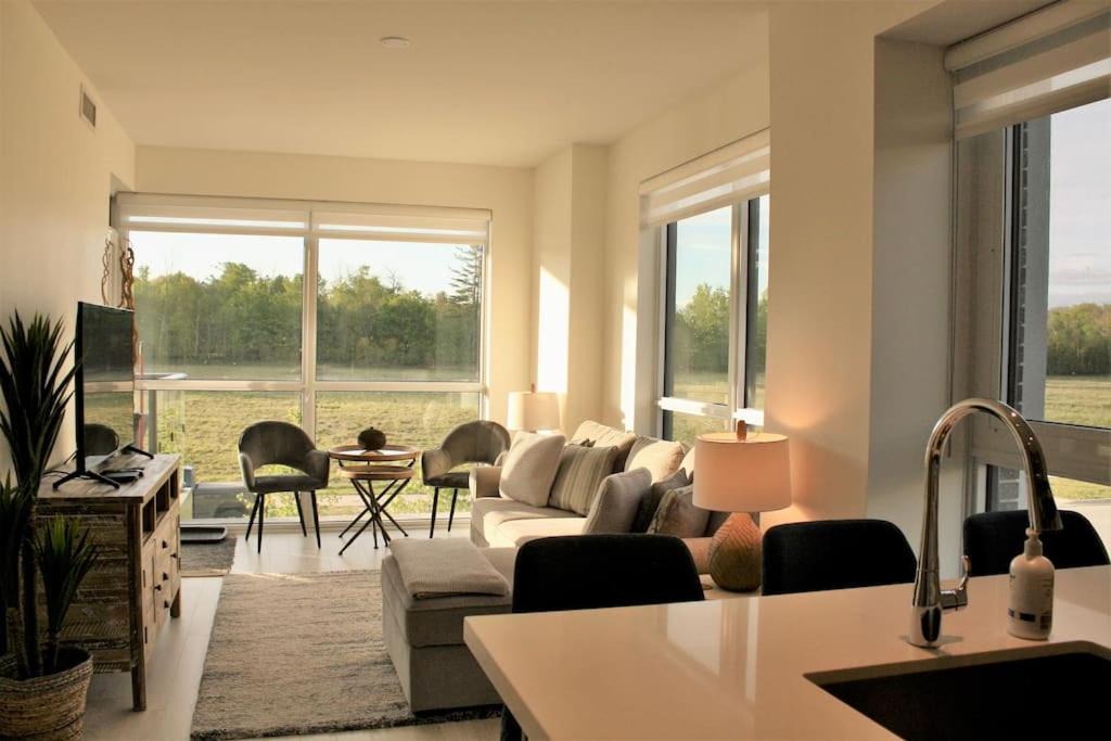 Photo of Livingroom in Innisfil
