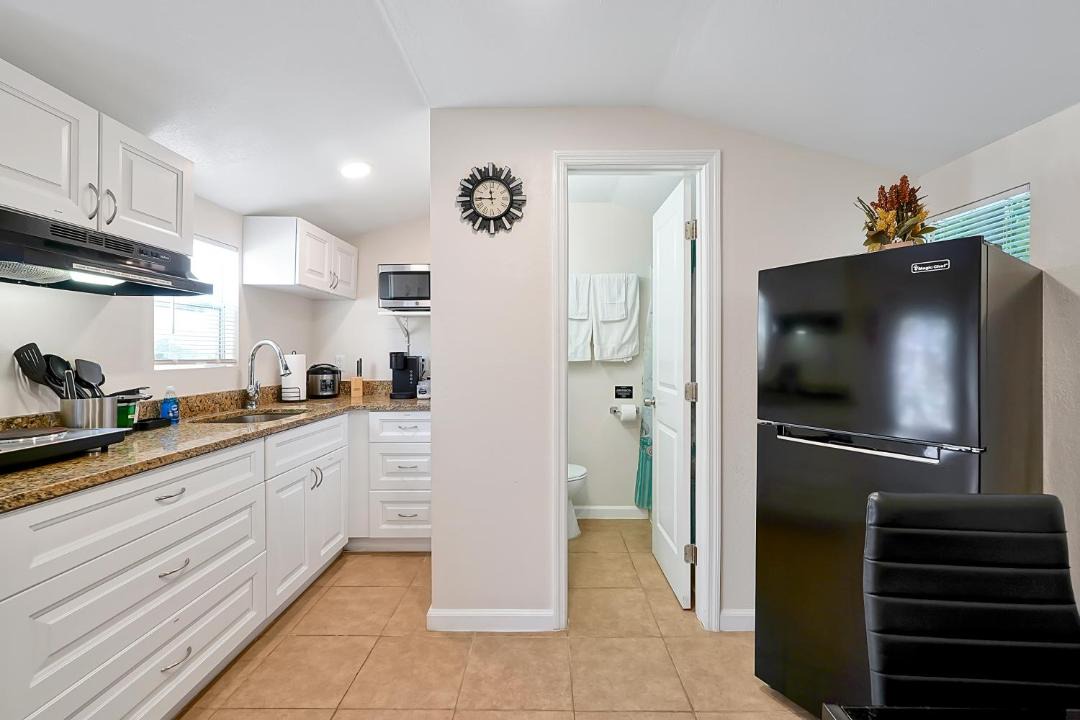 Photo of Kitchen in Bearss Plaza