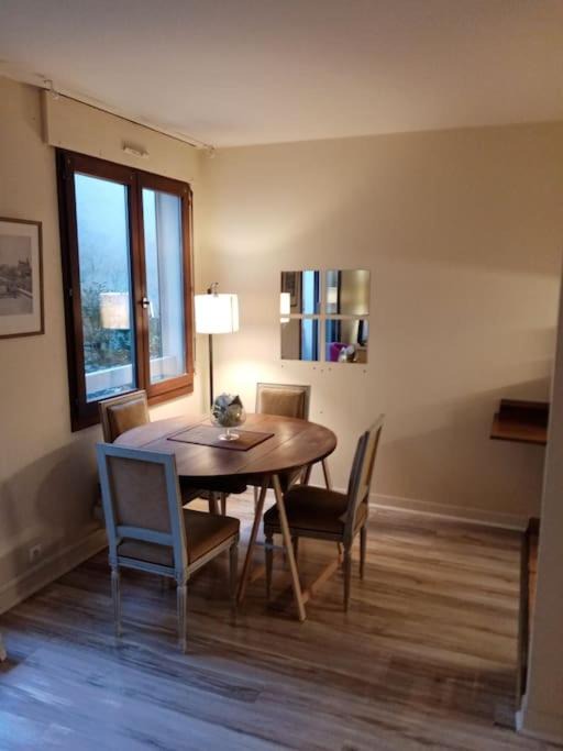 Photo of Livingroom in Vanves