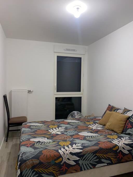 Photo of Bedroom in Noisy-le-Sec