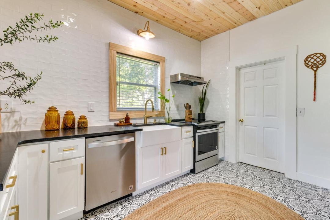 Photo of Kitchen in Winter Garden