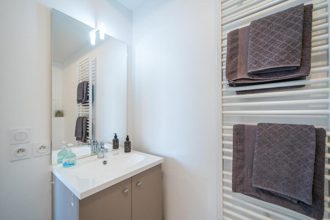 Photo of Bathroom in Le Bourget