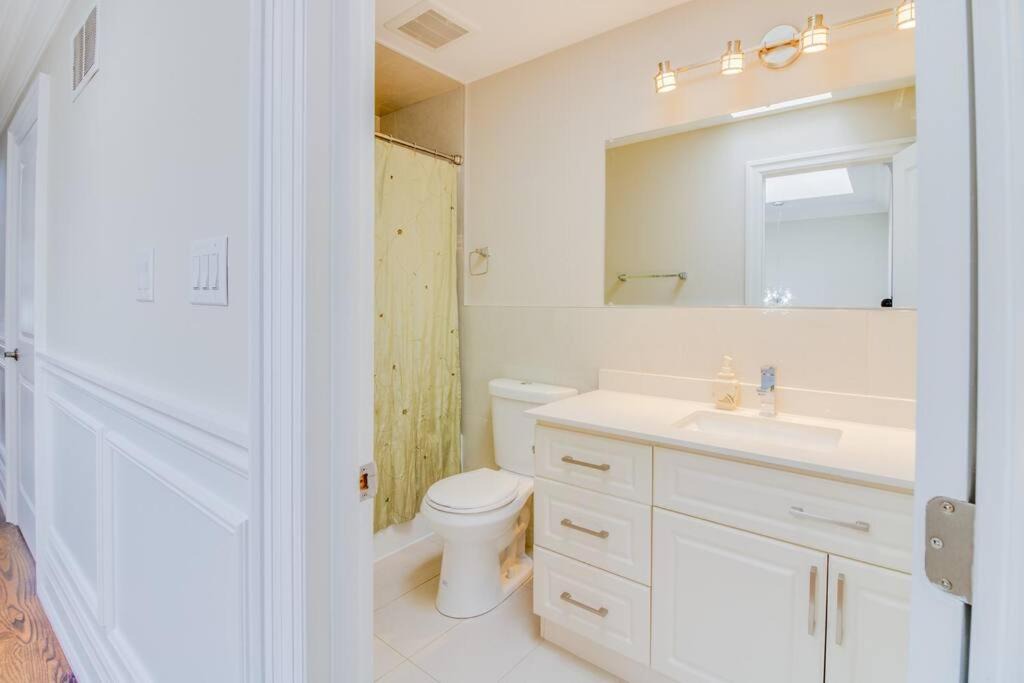 Photo of Bathroom in Birch Cliff Heights