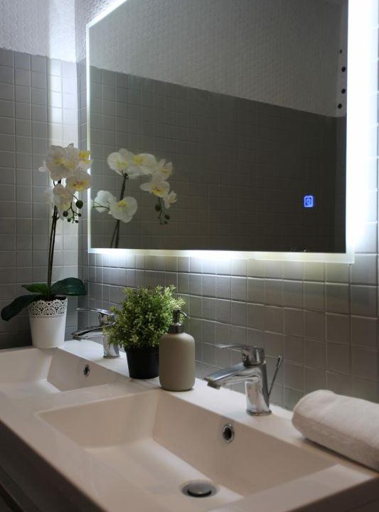 Photo of Bathroom in 11th Arrondissement