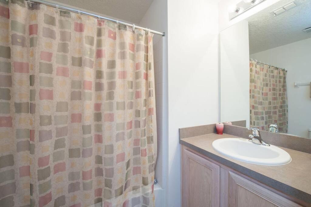Photo of Bathroom in Seasons