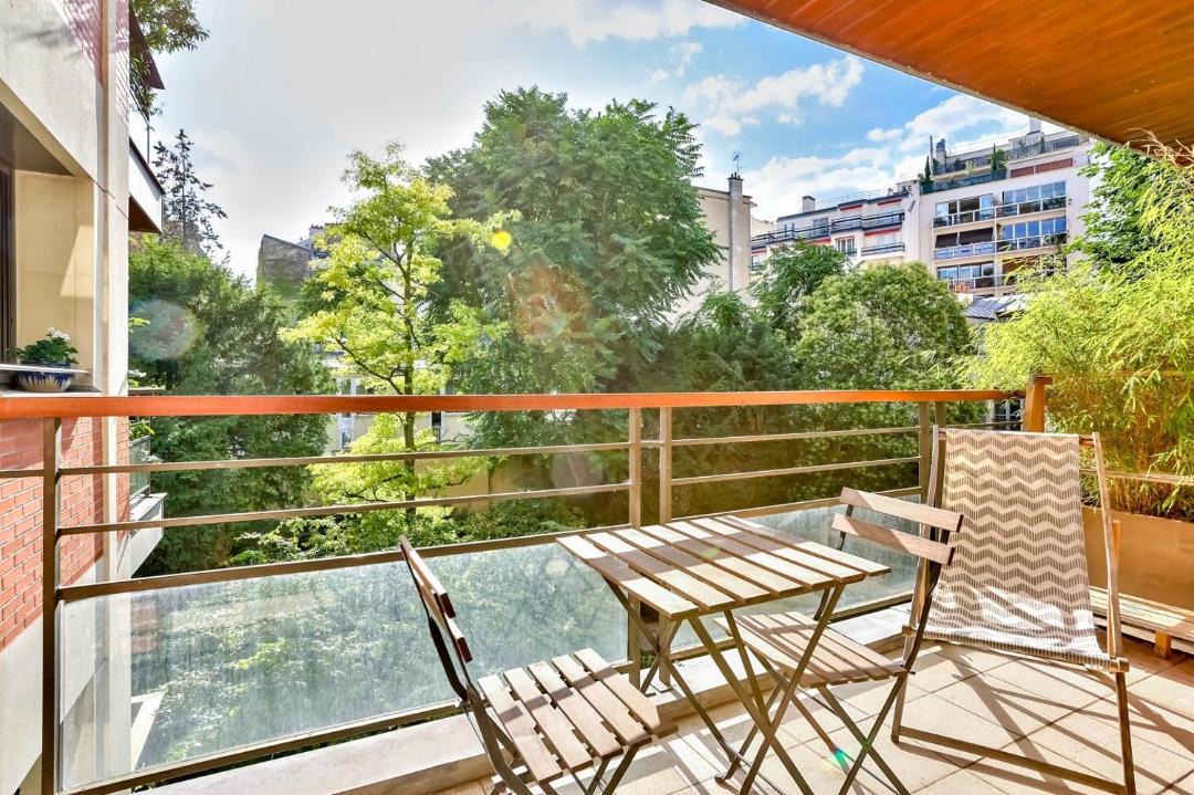 Photo of Patio Balcony in Notre-Dame-des-Champs