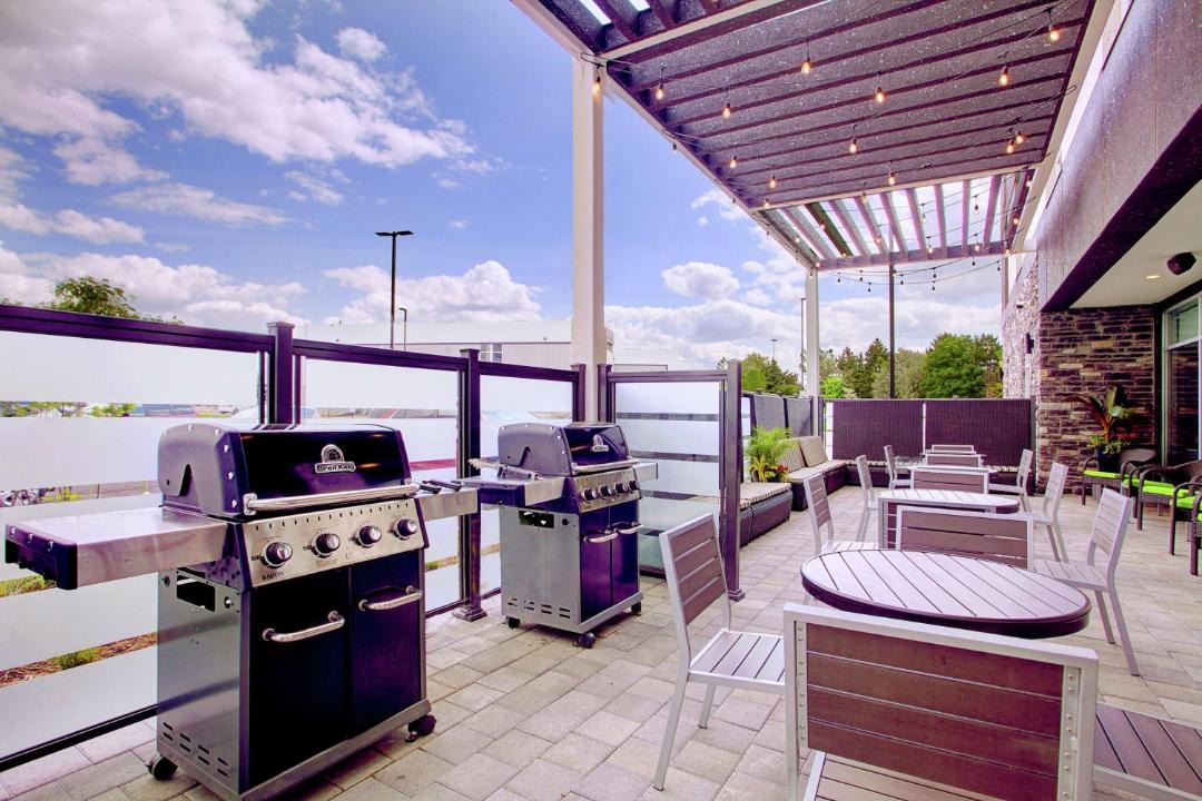 Photo of Patio Balcony in Steeles Industrial