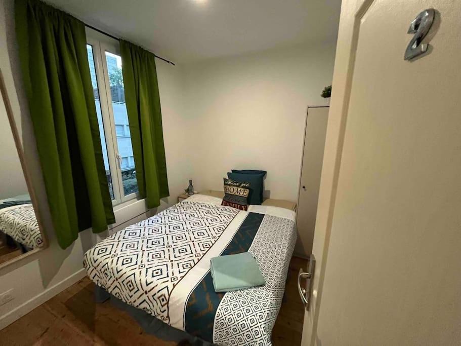 Photo of Bedroom in Bagneux