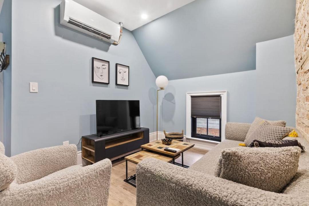 Photo of Livingroom in Collingwood