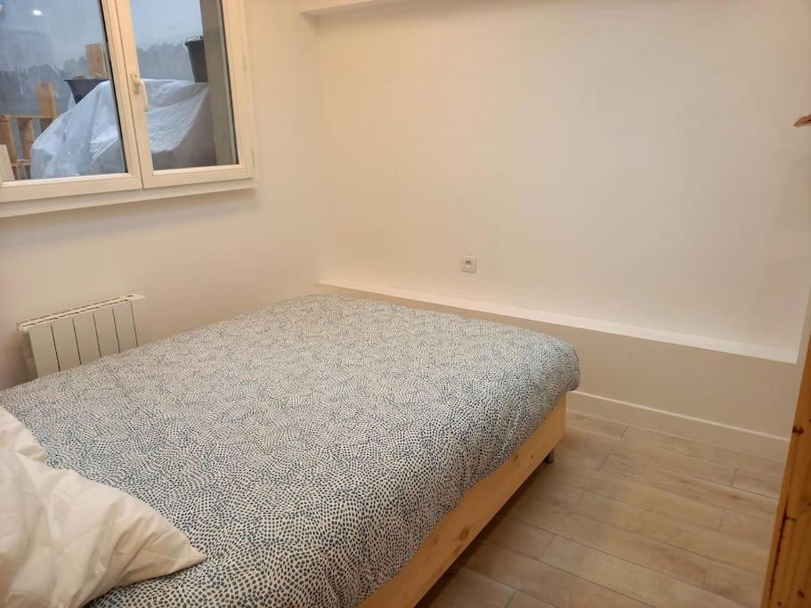 Photo of Bedroom in Neuilly-Plaisance