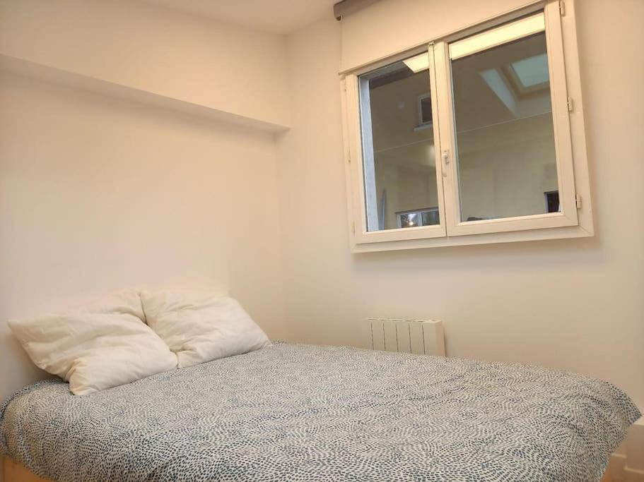 Photo of Bedroom in Neuilly-Plaisance
