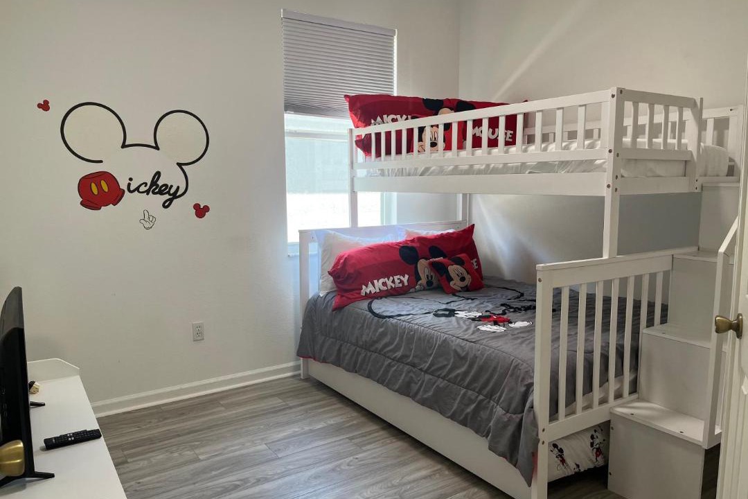Photo of Bedroom in Windsor Palms