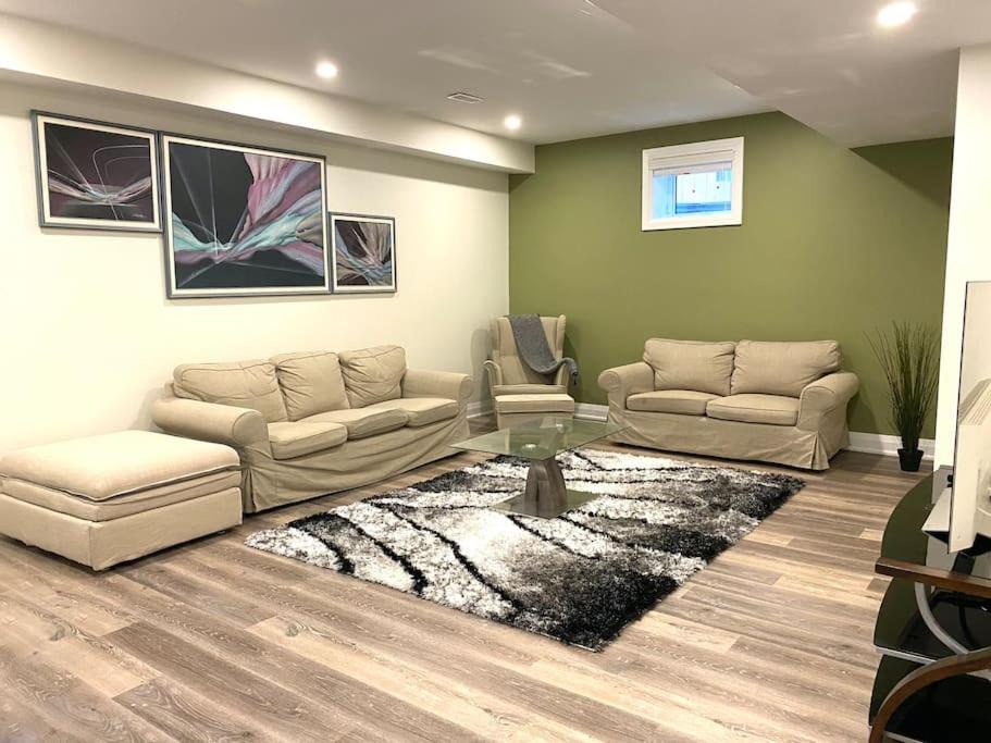 Photo of Livingroom in Pickering