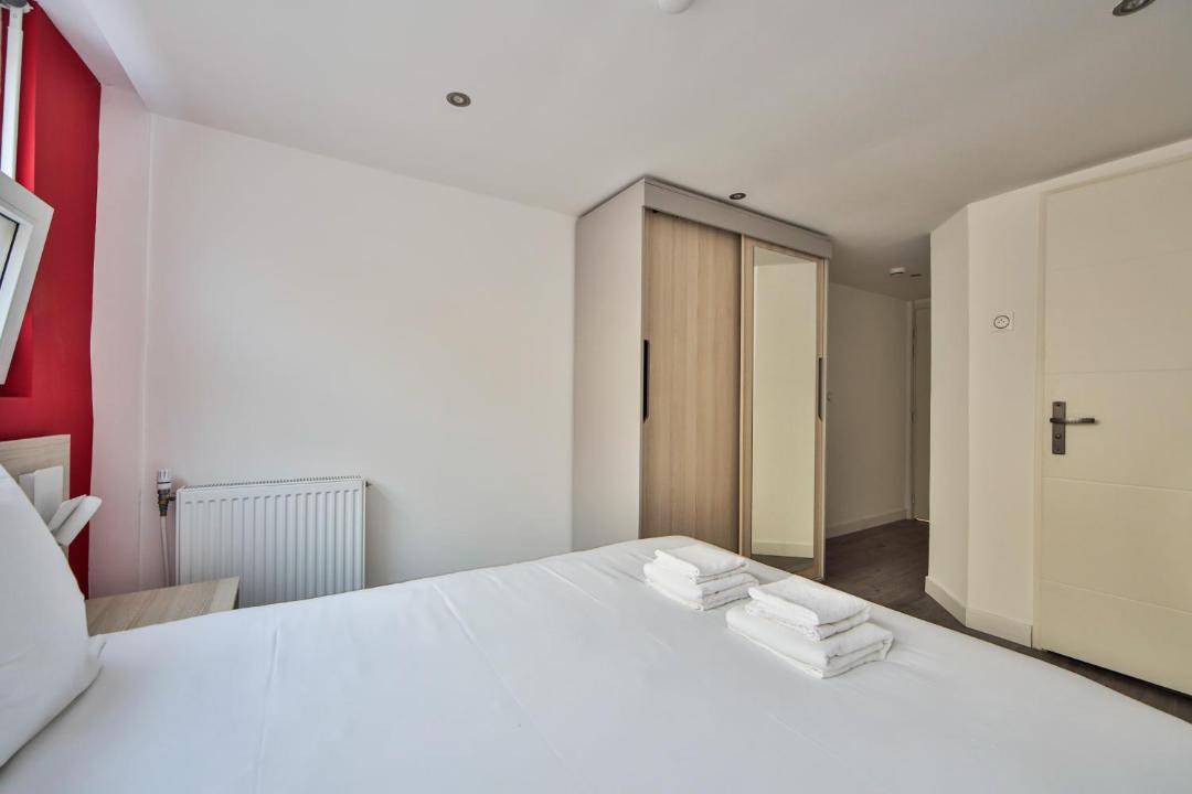 Photo of Bedroom in Charenton-le-Pont