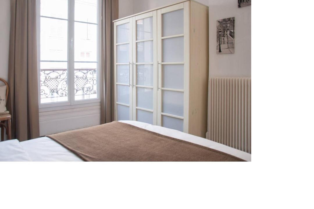 Photo of Bedroom in Levallois-Perret
