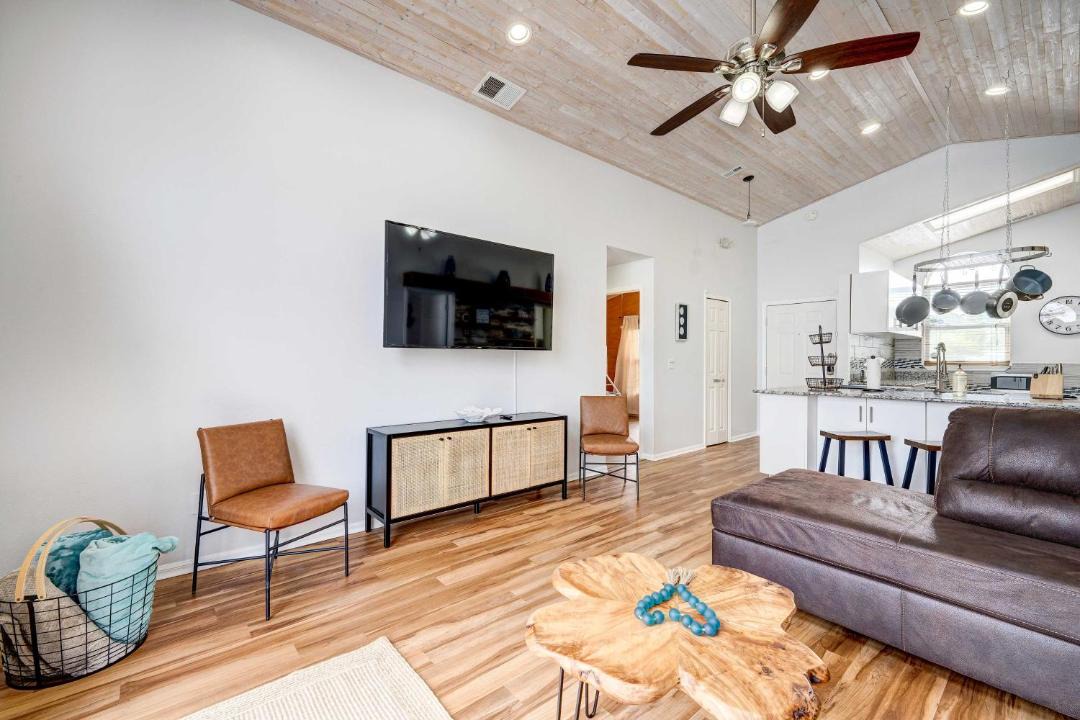 Photo of Livingroom in Lindfields