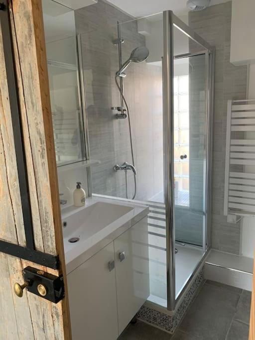 Photo of Bathroom in Coupvray