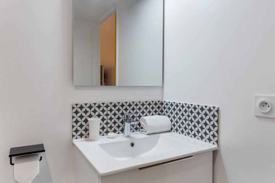 Photo of Bathroom in Notre-Dame-des-Champs