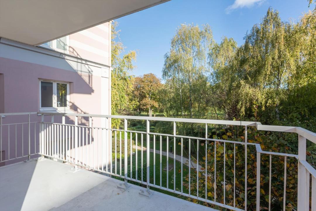 Photo of Patio Balcony in L'Hay-les-Roses