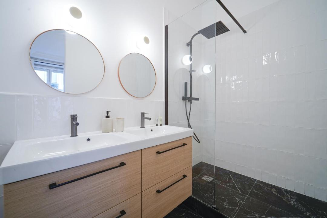 Photo of Bathroom in Quartier du Faubourg-Montmartre