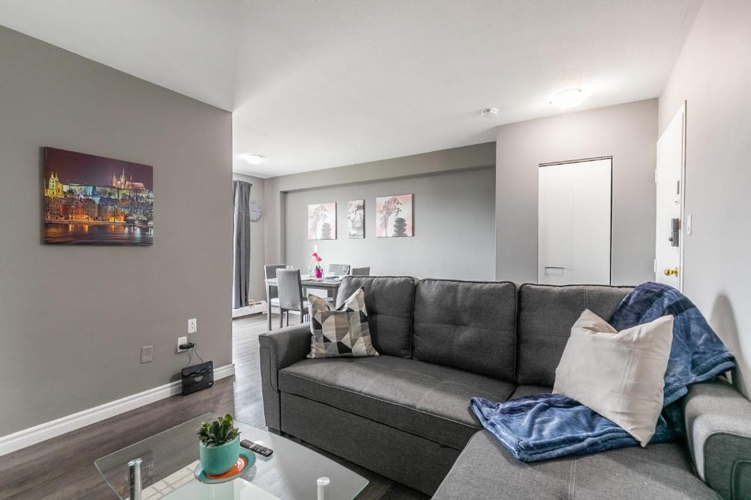 Photo of Livingroom in Rosedale