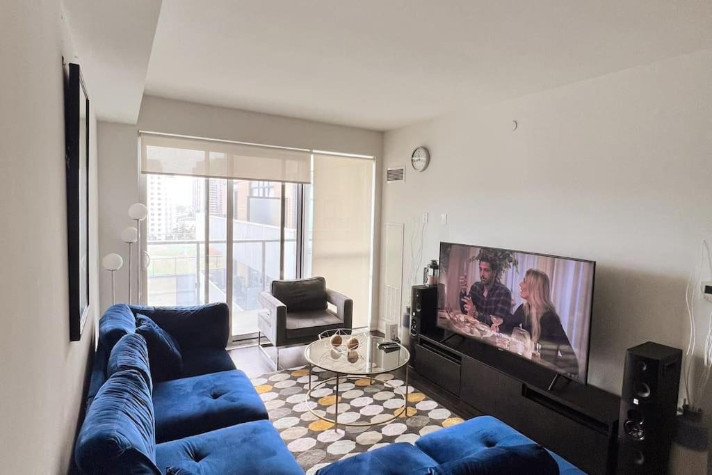 Photo of Livingroom in Weston