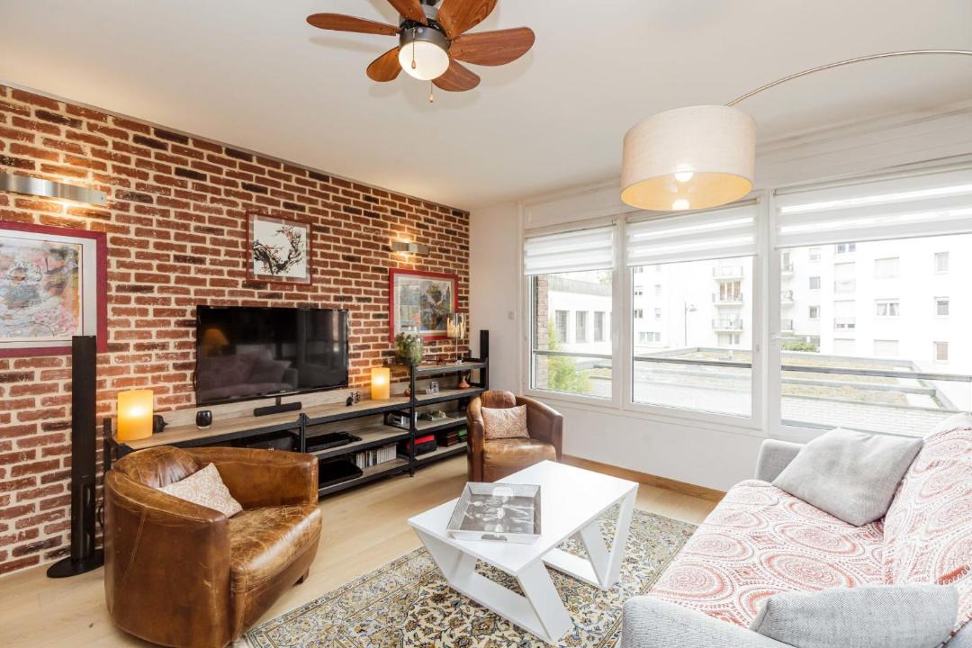 Photo of Livingroom in 19th Arrondissement
