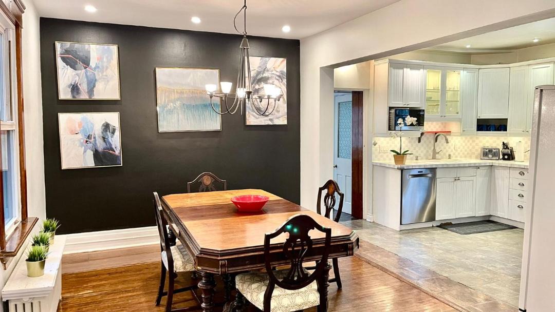 Photo of Livingroom in Richmond Hill