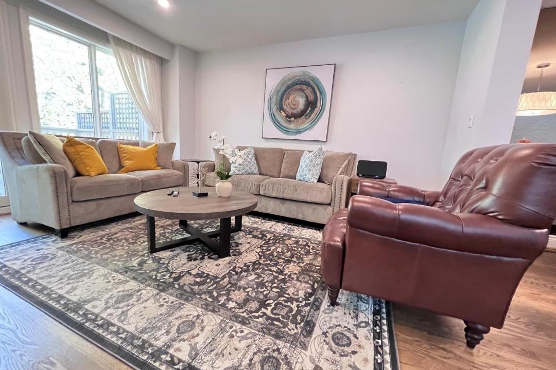 Photo of Livingroom in Lawrence Park South