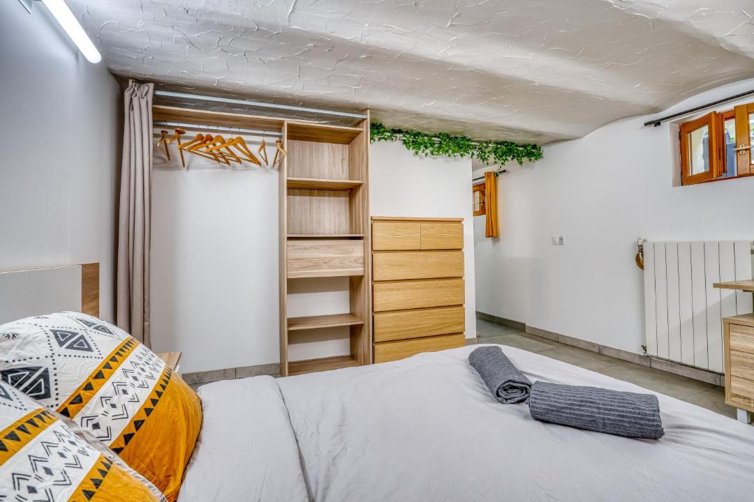 Photo of Bedroom in Aubervilliers