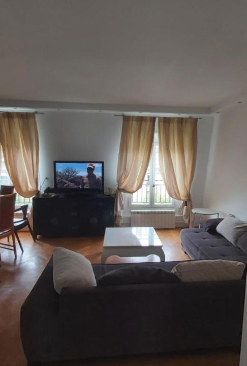 Photo of Livingroom in Champs-Elysees