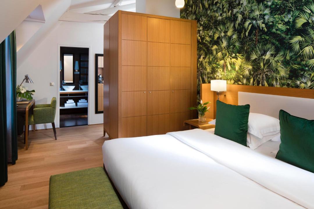Photo of Bedroom in Notre-Dame-des-Champs