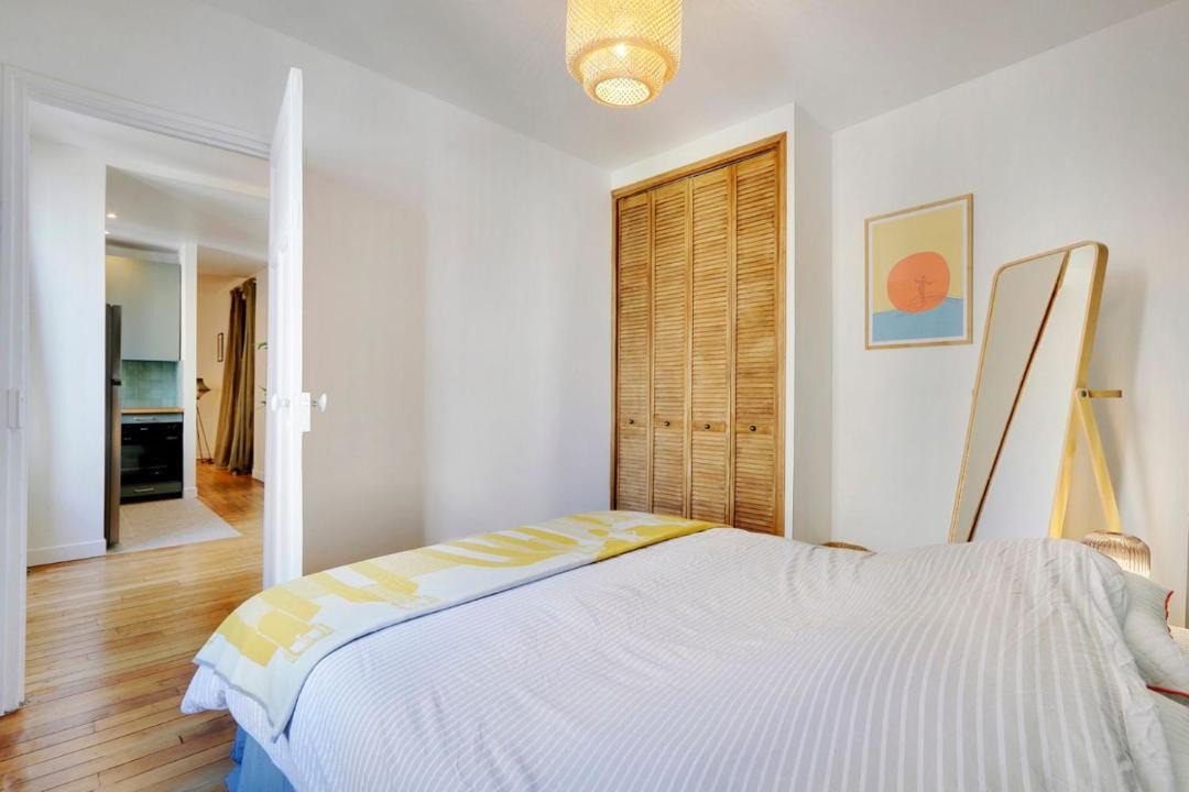 Photo of Bedroom in Republique–Point-du-Jour