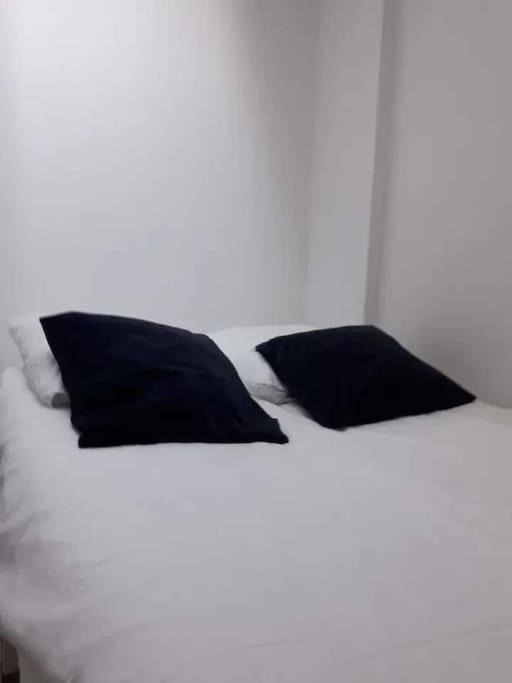 Photo of Bedroom in Sorbonne