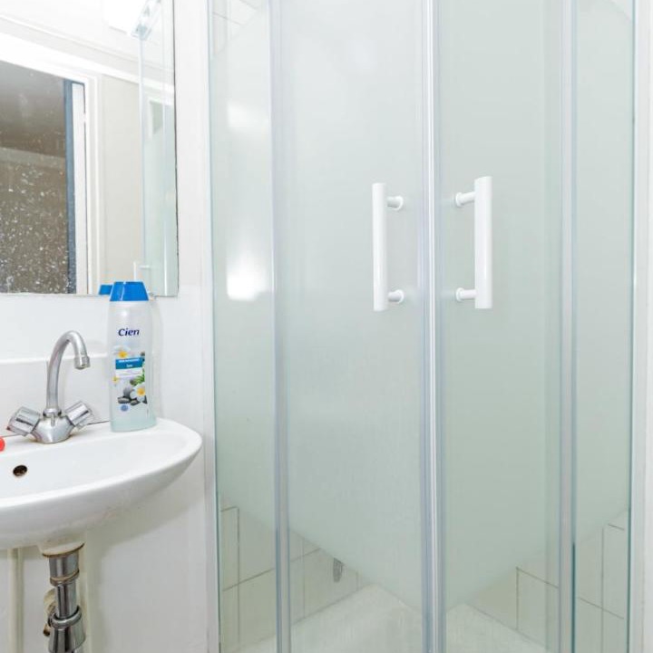 Photo of Bathroom in Saint-Ouen