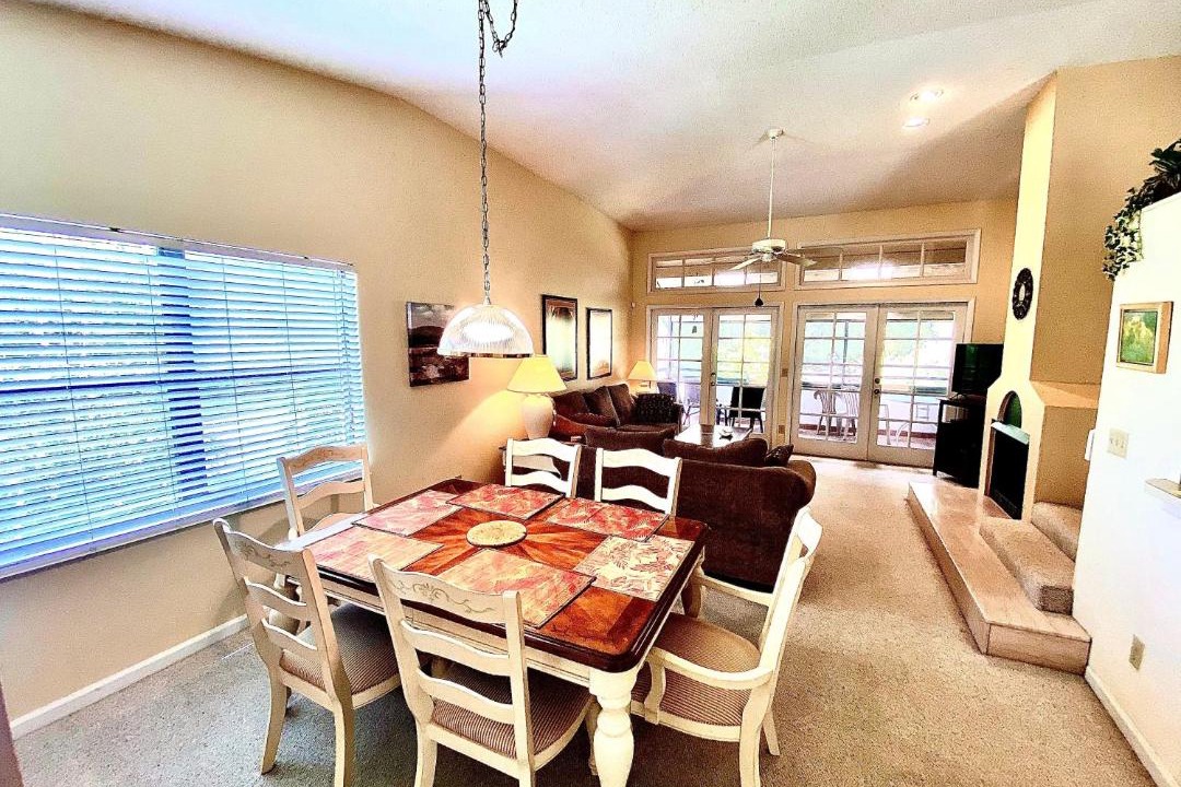 Photo of Livingroom in Ventura