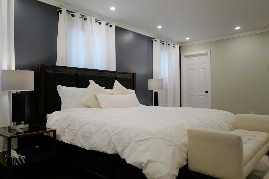 Photo of Bedroom in Erin Mills
