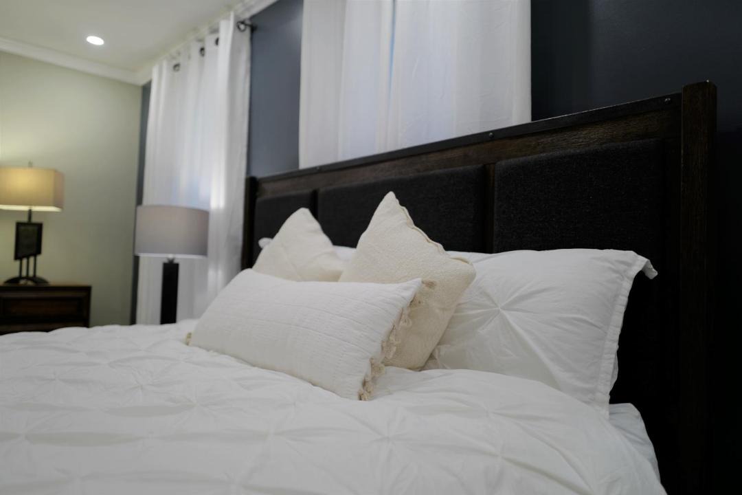 Photo of Bedroom in Erin Mills