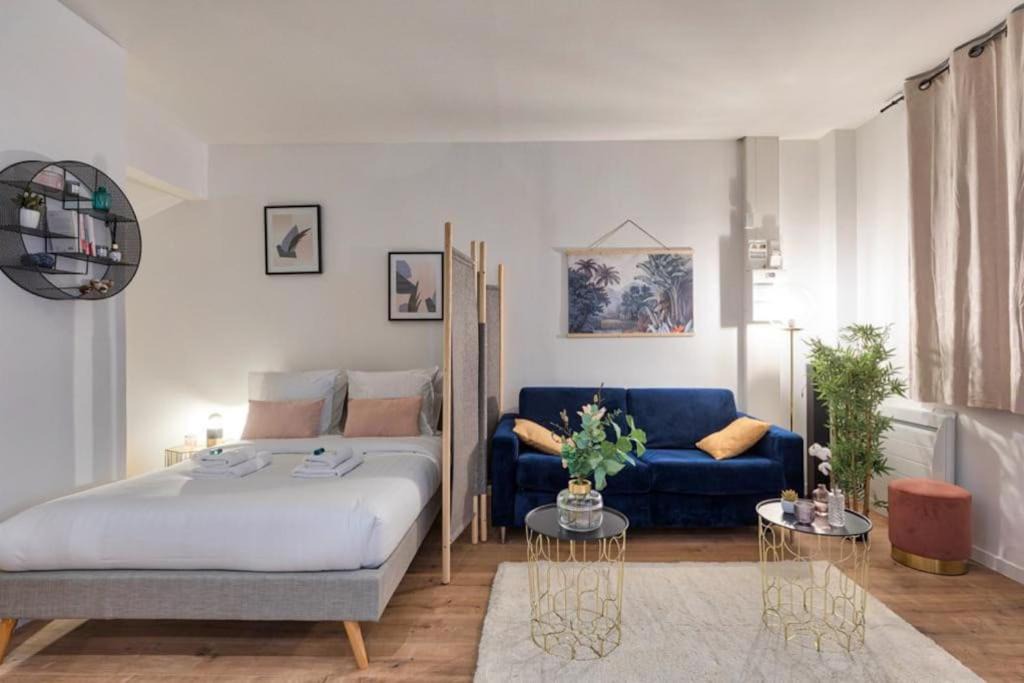 Photo of Bedroom in 5th Arrondissement