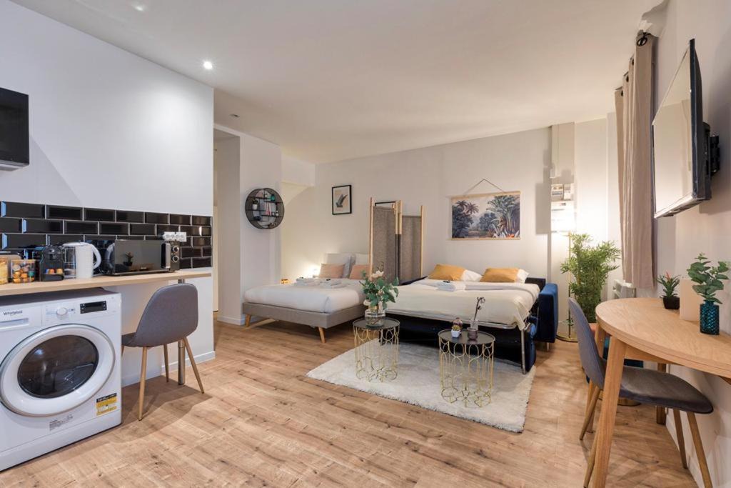Photo of Livingroom in 5th Arrondissement